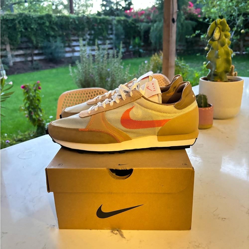 NIKE - DBREAK